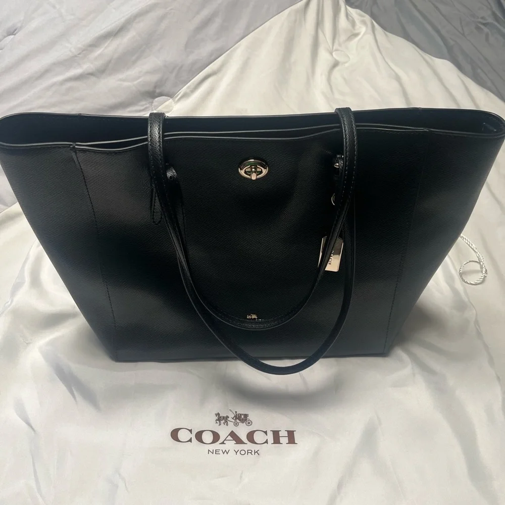 Coach Turnlock Tote - Picture 2 of 5